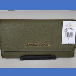 New Michael Kors Wallet – Jet Set Charm Large Trifold Wallet - Olive